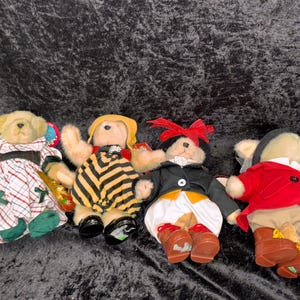 Muffy Vanderbear Plush Set Of 4 With Tags