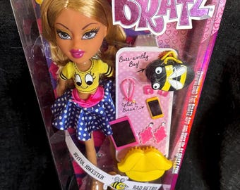 Bratz Doll “Hello My Name Is Raya” 2015 NEW IN BOX!