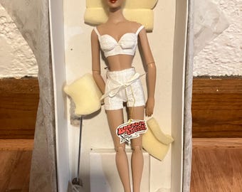 Brenda Star Reporter Dale Messick Tonner  Tyler Wentworth 2004  16” Fashion Doll Basically Brenda in Shanghai Secret Box New