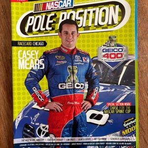 Pole Position de NASCAR - Guía para aficionados a las carreras de la revista NASCAR - Septiembre de 2011 - Casey Mears