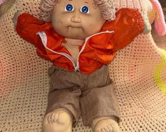 Cabbage Patch Kids Boy Doll HM #2 OK Factory Blond haar blauwe ogen