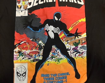 Spider-Man  Symbiote Secret Wars Comic Cover Shirt Medium (M)  GUC