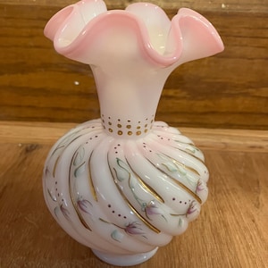 Fenton Rosebuds On Rosalene Spiral Vase Robert Barber Series Signed #187 Excellent