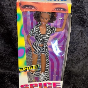 Spice Girl Scary Spice Doll New In Box *BOX DAMAGE*