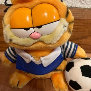 Garfield Plush Soccer Player w/Ball Fun Farm by Vintage Dakin 1981 9&quot; with Tag Korea