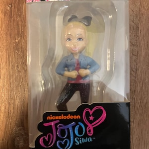 JoJo Siwa NIB Acrylic Doll Sparkly Pants Blue Jacket Black Box Nickelodeon NIB