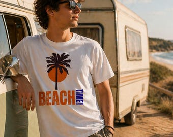 Strandshirt PNG, zomervakantie T-shirt ontwerp, palmboom zonsondergang afbeelding, tropisch strandshirt, kust zomer sublimatie download