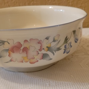 Vintage Villeroy & Boch Riviera Floral Pattern 8 1/4&quot; Serving Bowl -Luxembourg