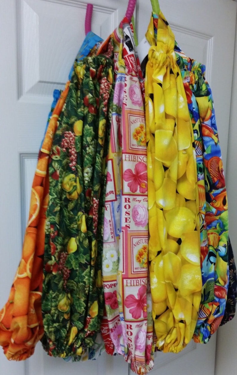 SALE PRICED The Happy Andi Hanging Grocery Bag Apples and Pears Fruit image 3