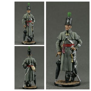 Painted tin soldier figurine Size 54 mm, scale 1/32  , Military-historical miniature. Napoleonic wars, Officer Oxfordshire Light Infantry
