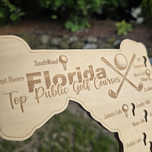 Carte des parcours de golf de Floride - Cadeau pour un golfeur avec des découpes de balles de golf pour suivre les parcours que vous avez terminés