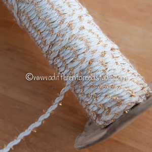 Festive Metallic - 3 yards Vintage Fabric Trim Beautiful Rick Rack Scalloped Gold Holiday