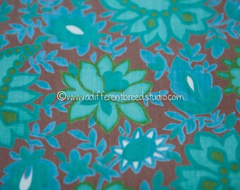 Amazing Mod Floral- Vintage Fabric New Old Stock Great Graphics 38" wide