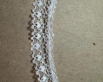 Dainty White Lace - 3 yards Vintage Fabric Trim New Old Stock Doll Making Costumes Gathered Ruffled Ruffles