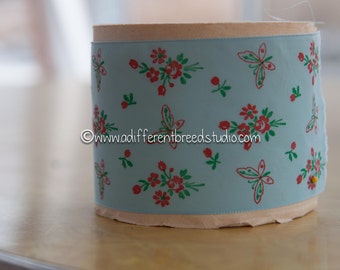 2 yards Vintage Ribbon Trim - Butterflies and Bouquets .. Tulips Too