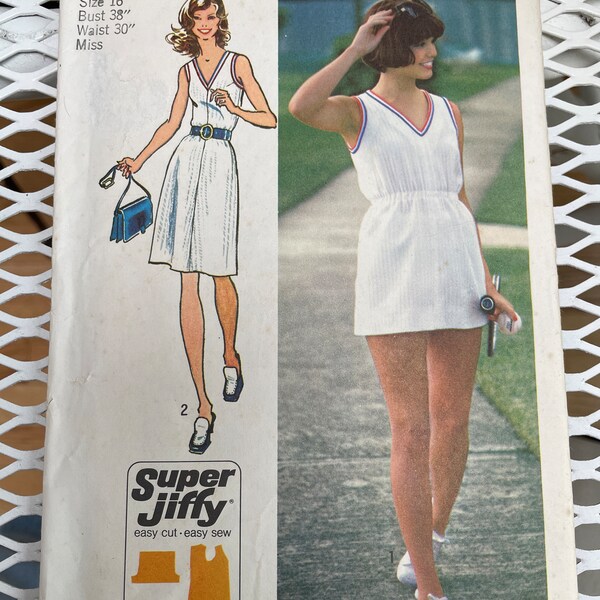 Simplicity 5645 Vintage Pattern - Size 16 Bust 38 70s Tennis Dress Sun Dress