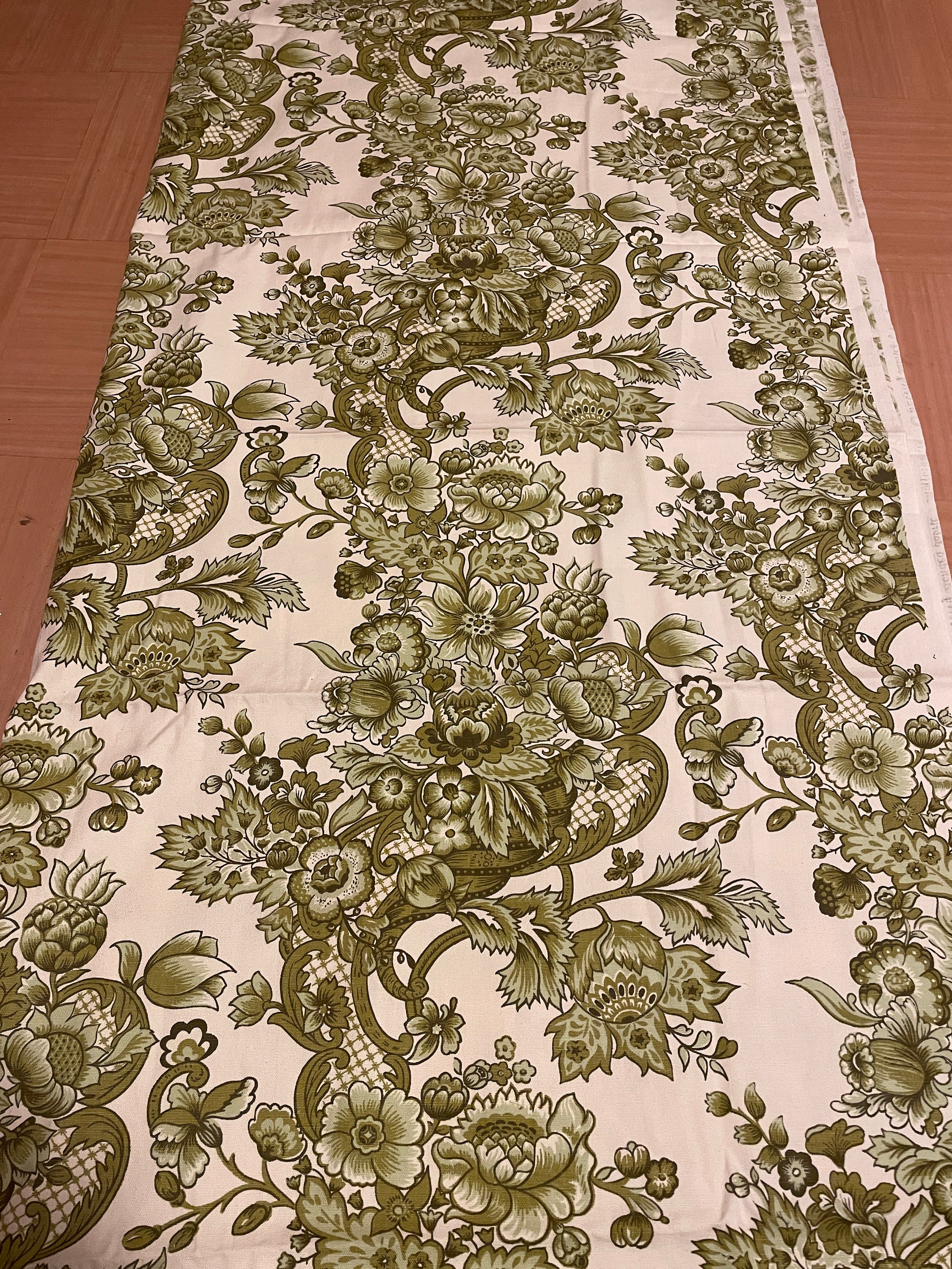 Stylized Floral- Vintage Fabric Deadstock Upholstery Curtains Avocado green 70s