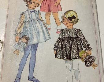 Simplicity 7967 Patrón vintage - Vestido de niña, muñeca y vestido de muñeca talla 2