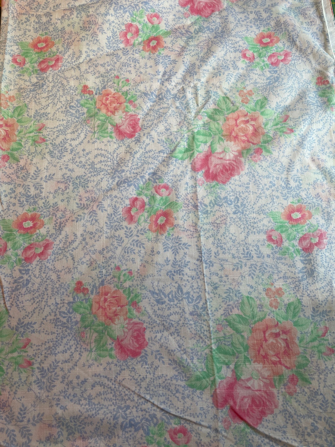 Shabby Chic Roses - Vintage Fabric New Old Stock Roses Pink Blue - Etsy