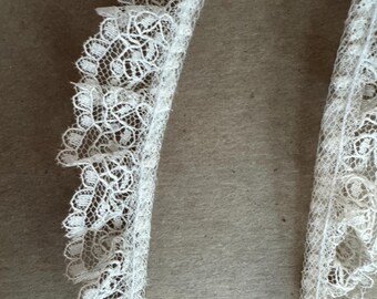 Ruffled Ivory Lace - 3 yards Vintage Fabric Trim New Old Stock Doll Making Costumes Gathered Cream