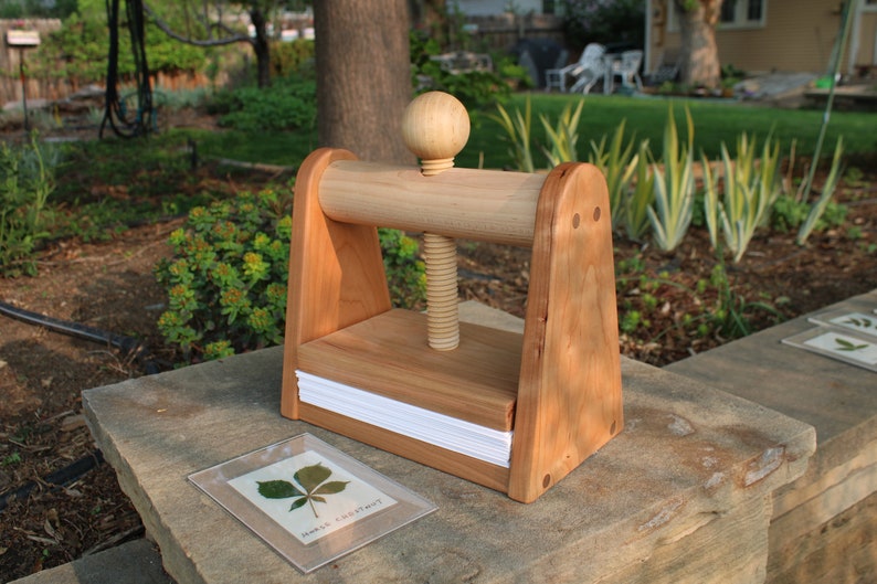 Leaf and Flower Press by Tyler Morris Woodworking immagine 1