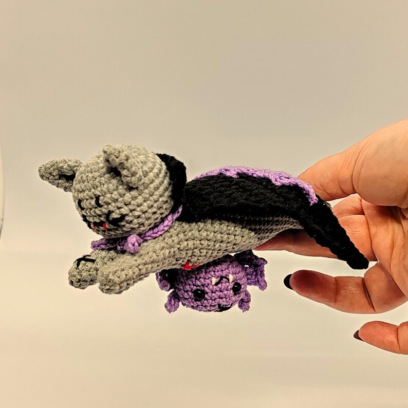 Kitten Crochet Magnet Pattern, Cute Creepy Vampire Cat Amigurumi Tutorial PDF in English, Halloween Bat Crochet, Do It Yourself Pattern Book