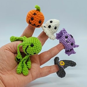 かぎ針編みのハロウィン指人形のパターン、不気味なカボチャの編みぐるみのチュートリアル PDF（英語）、魔女の帽子のかぎ針編み、ハロウィンのおもちゃのパターンブック