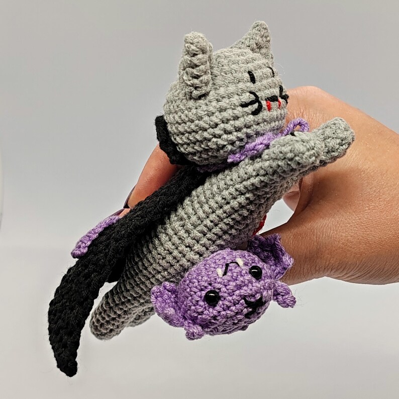 Kitten Crochet Magnet Pattern, Cute Creepy Vampire Cat Amigurumi Tutorial PDF in English, Halloween Bat Crochet, Do It Yourself Pattern Book