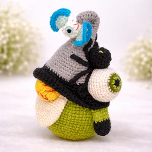 Cute Creepy Gnome Crochet Pattern, Halloween Decor Tutorial PDF in English, Spooky Gnome Amigurumi, Gnome with Spider Crochet Do It Yourself