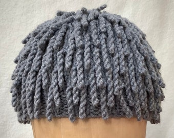 Dreadlocks / Nudu. Grau