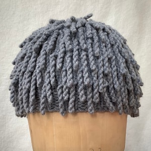 Dreadlocks / Nudu. Gray