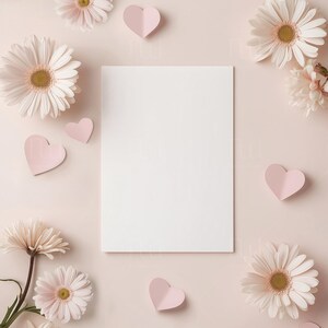 Mockup de cartão-presente 5x7 | Modelo JPG e PSD editável | Camada inteligente PSD personalizada