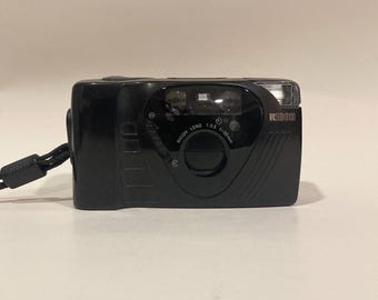 Cámara compacta Ricoh FF-9D 35 mm f/3.5, película probada - ENVÍO GRATIS