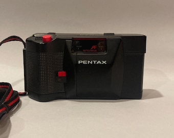 ペンタックス ピノ J 希少なレッド ビンテージ 35 mm コンパクト