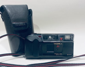Cámara compacta Yashica AF-J2/Ninja Star II f/3.5 de 35 mm - Probada y en perfecto estado de funcionamiento