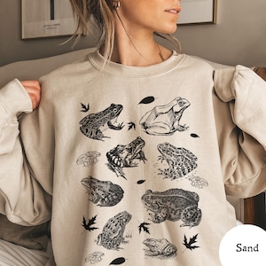 Toad Cottagecore Sweatshirt, Nature Lover, Goblincore Whimsical Frog Sweatshirt, Forest Core, Mushroom Sweatshirt, Unisex Adult Crewneck
