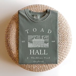 Wind in the Willows Toad Hall Comfort Colors 1717 Shirt, Bookish Literature T-Shirt Reader Gift Idea Cottage Core English Countryside Tshirt image 1