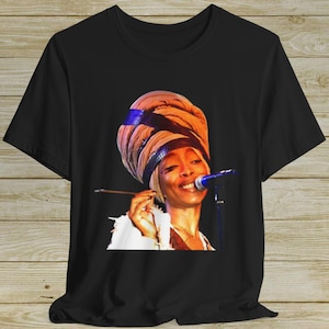 Camiseta de Erykah Badu, Redescubierta: Jazzy blues, Jezzy Belle / Años 90, Neo Soul, Mama's Gun, Angela Davis, Soulquarians, Forgotten, Melanin, Tour