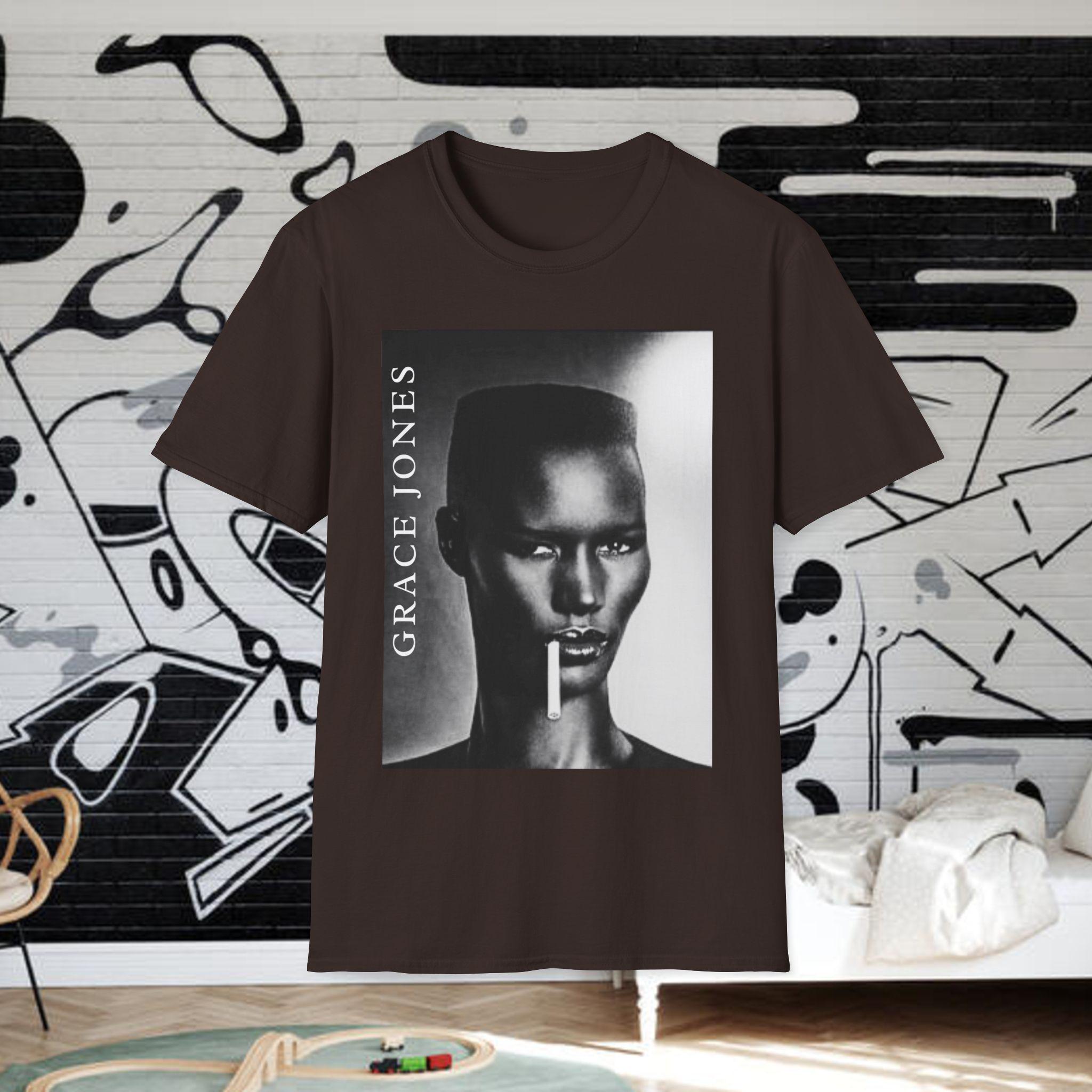 Grace Jones Shirt: Elegant NIGHTCLUBBING Close Up, Grace, Jamaican 