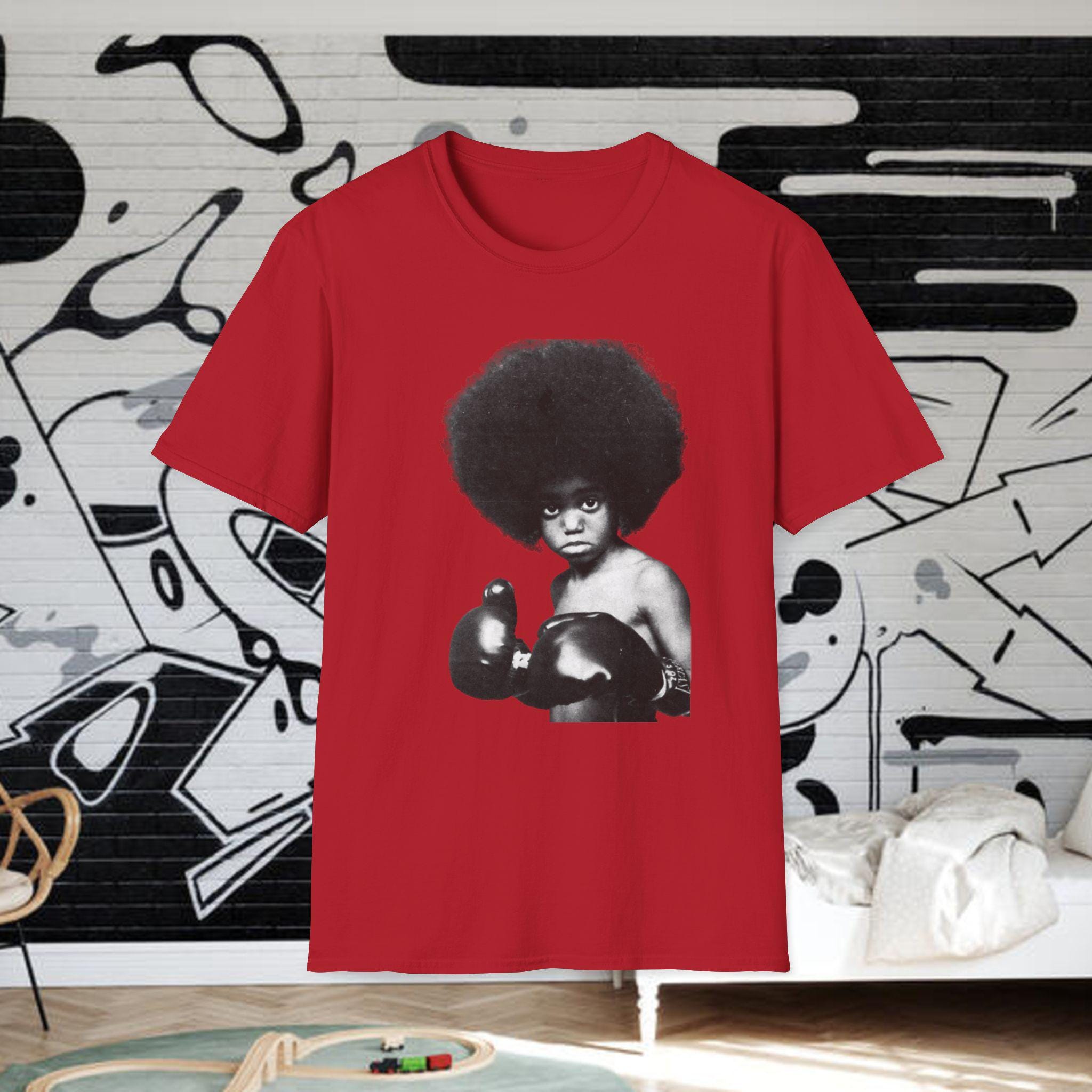 ママが「ノック・ユー・アウト！」って言ったよ！ミーム、70年代アフロ、黒人キッズ、最高にクール。黒人の歴史、メラニン、アンジェラ・デイヴィス、黒人 経営、アフリカ系アメリカ人、面白い - Etsy 日本, image size:2048x2048