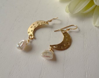 Gold Crescent Moon Earring With Pearl, Keshi Pearl Earrings, Moon Jewelry Gift, Clip On