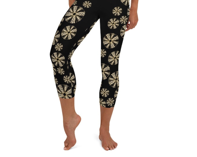 Yoga Capri Leggings Black Sea Urchin Print