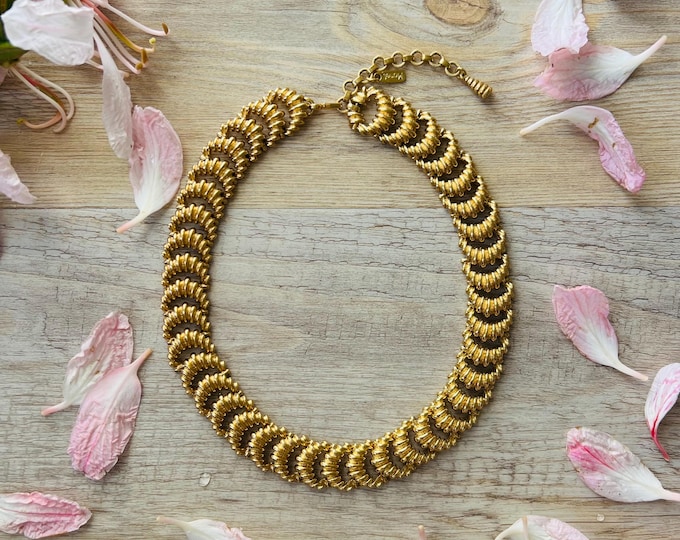 Vintage Gold Tone Collar Necklace, Ribbed Circular Links