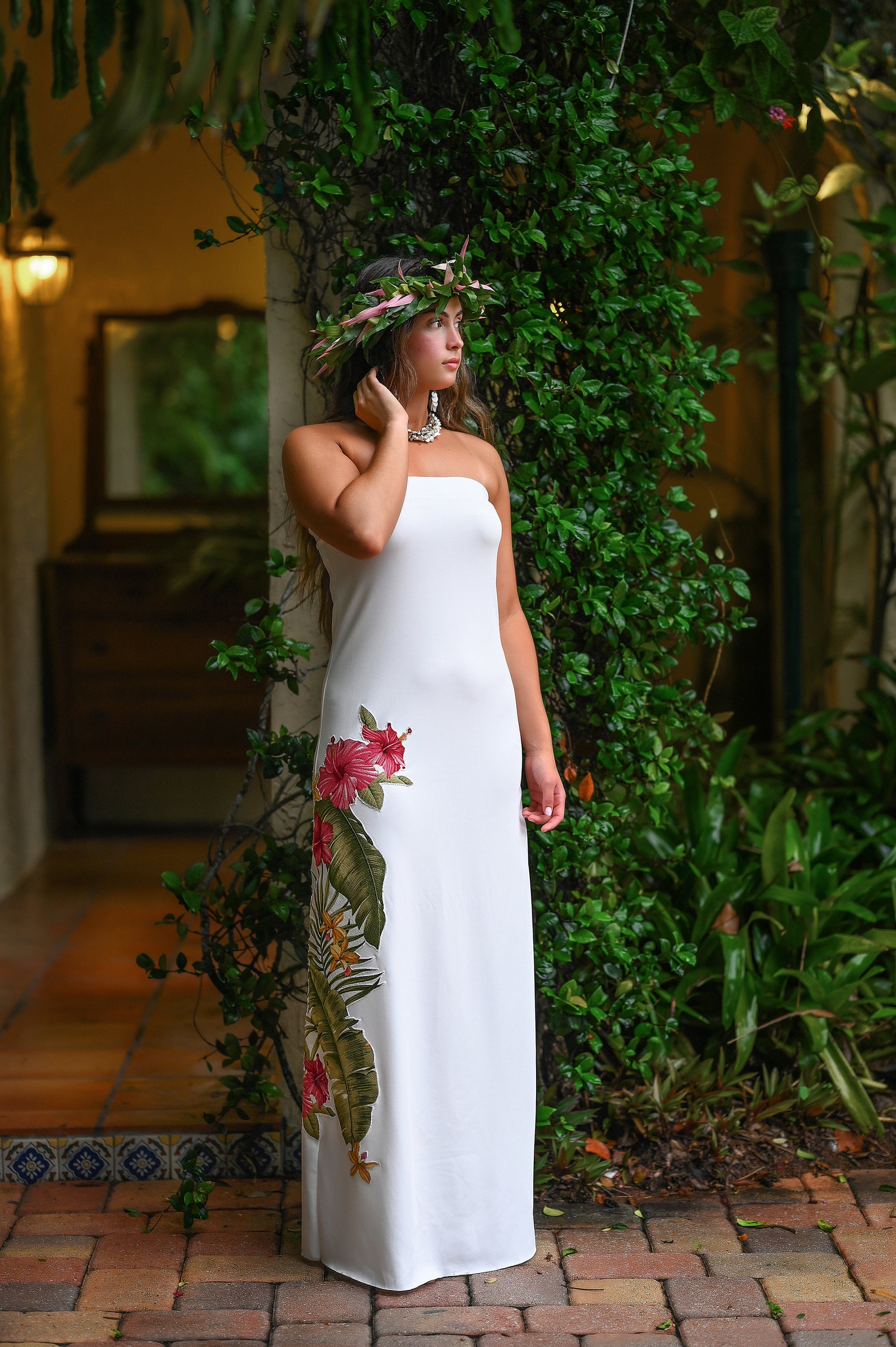 Strapless Hawaiian Beach Wedding Dress - Etsy Strapless Hawaiian Beach Wedding Dress - Etsy