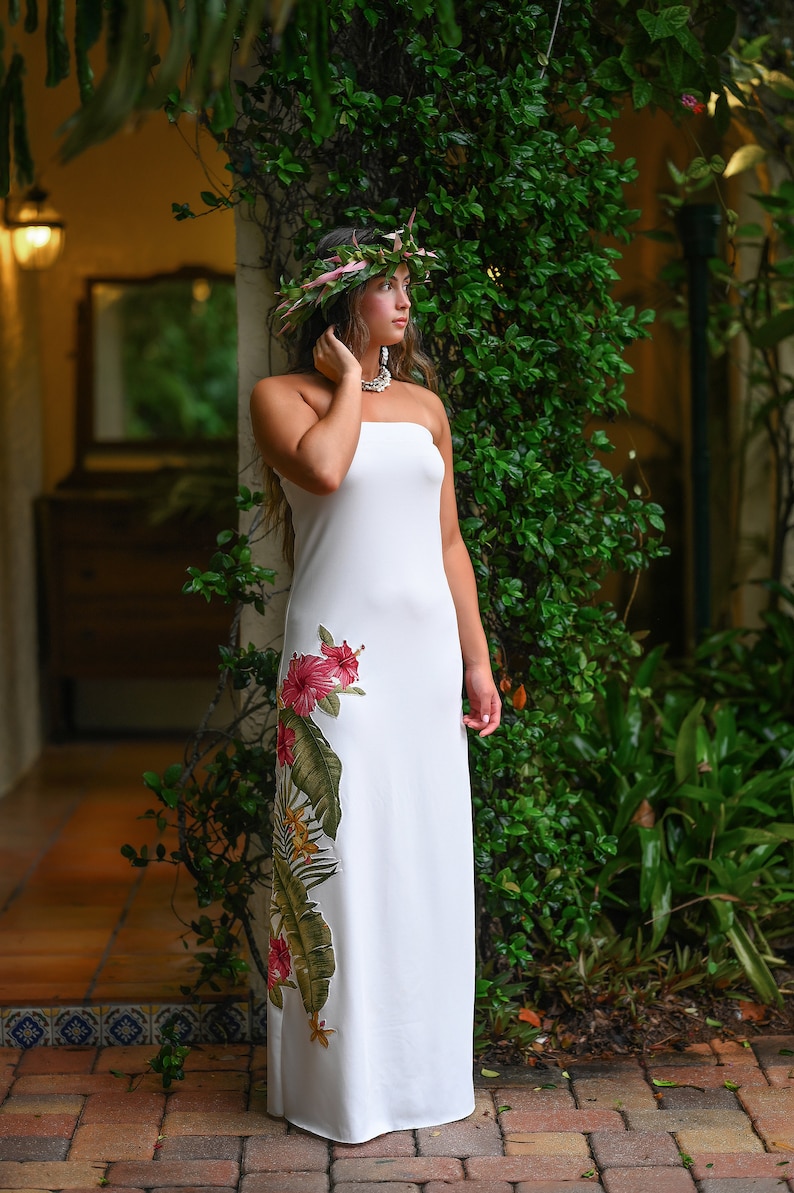 Strapless Hawaiian Beach Wedding Dress image 3