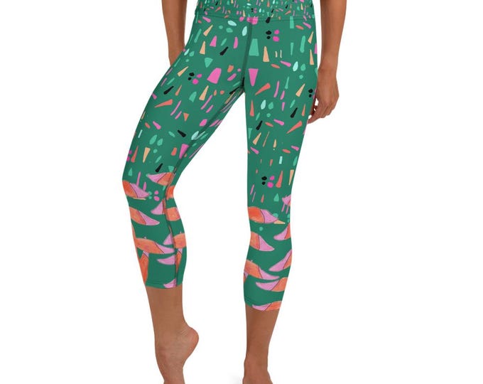 Yoga Capri Leggings Green Abstract Heliconia Tropical Print