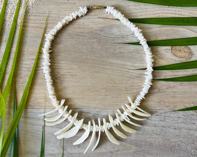 Vintage White Puka Shell Necklace, Sea Shell Necklace, Shell Jewelry