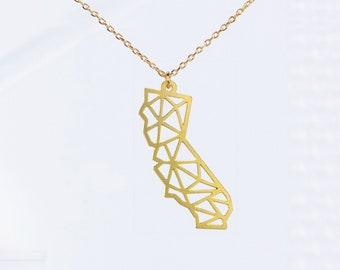 Georgia Bulldogs School Letter Logo Pendant Necklace Gold Plated Silver 20x30mm 18 Inches
