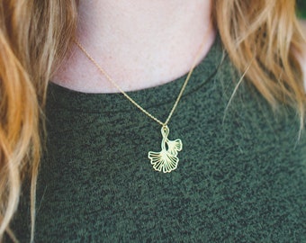 Ginkgo Leaves Gold Tone Lightweight Necklace