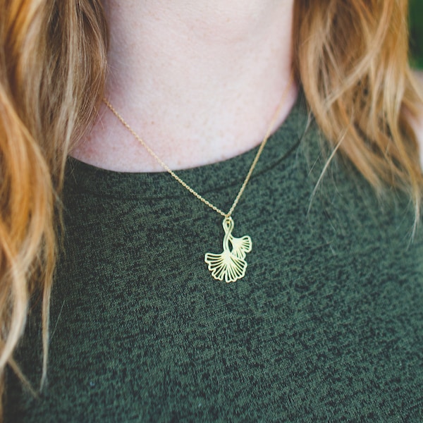 Ginkgo Leaves Gold Tone Lightweight Necklace